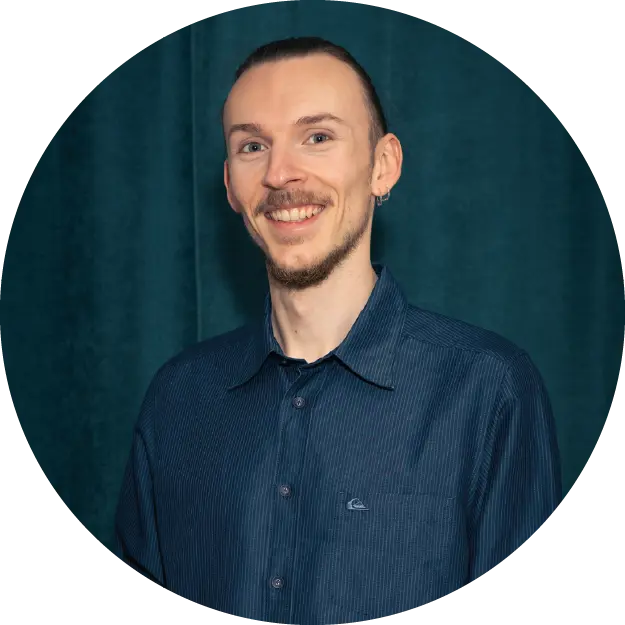 Lucas Lacouture Rédacteur/Traducteur