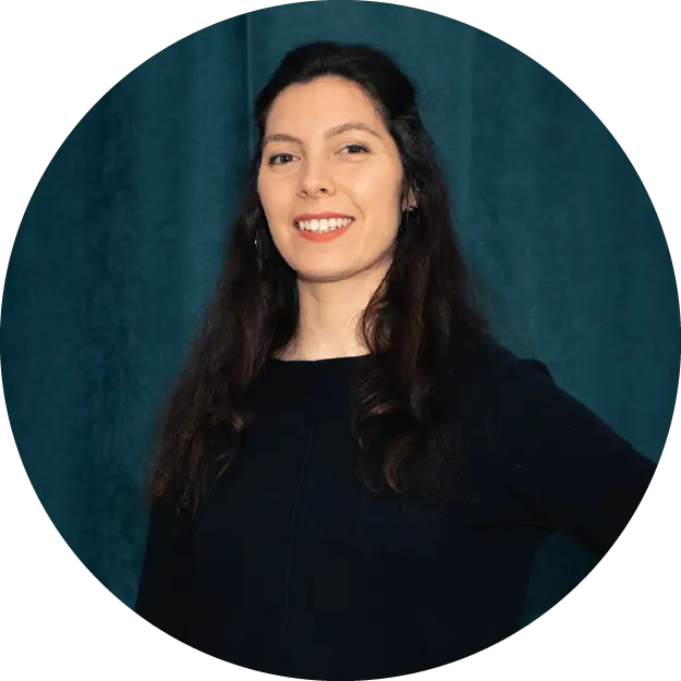 Nina Bayol Charger de communication graphiste